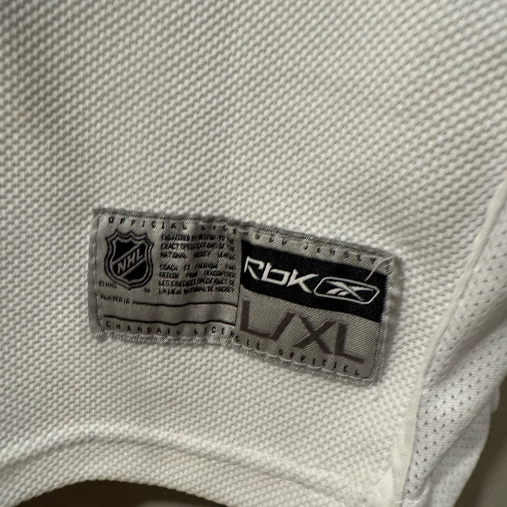 Reebok Toronto Maple Leafs NHL Hockey Jersey - Picture 3 of 9